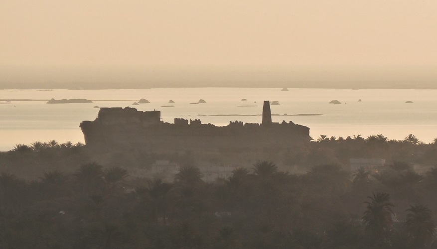 Amun Tempel und Salzsee im Morgendgrauen